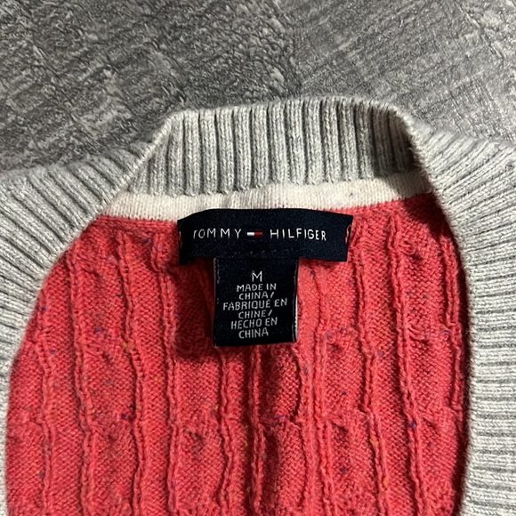 Tommy Hilfiger Ribbed Cable Knit Color Block V-Neck Sweater Coral Pink Gray Sz M - Picture 5 of 7